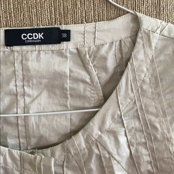 Jacket - Picture 2 of 4